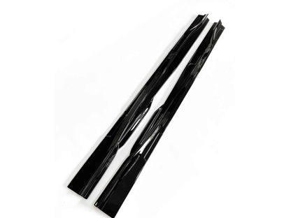 Glossy black side skirts for Mustang Mach-E 2021-2025 made of wet carbon fiber for aerodynamic enhancement