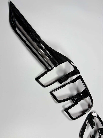 Dry carbon rear lamps trim for Mustang Mach-E 2021-2025 made of lightweight carbon fiber