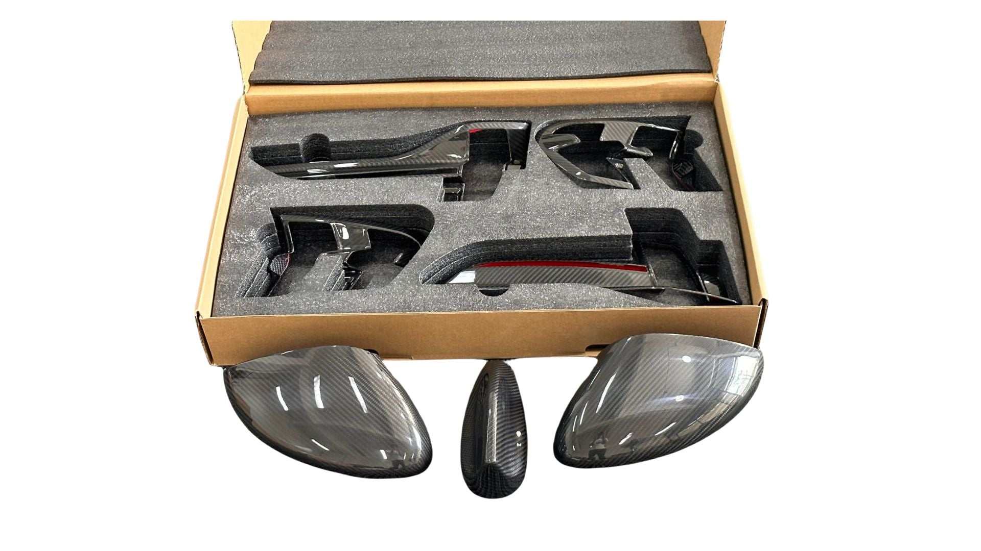 Dry carbon fiber Kit including mirrors caps, shark antenna, and rear lamp trims for Mustang Mach-E 2021-2025.