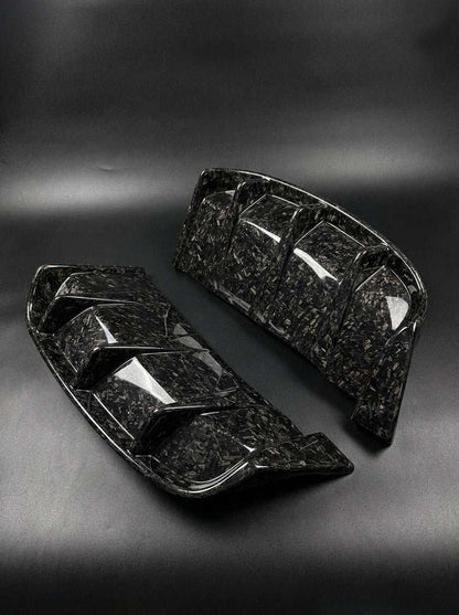 Rear diffuser for Mustang Mach-E 2021-2026 in high-quality carbon fiber