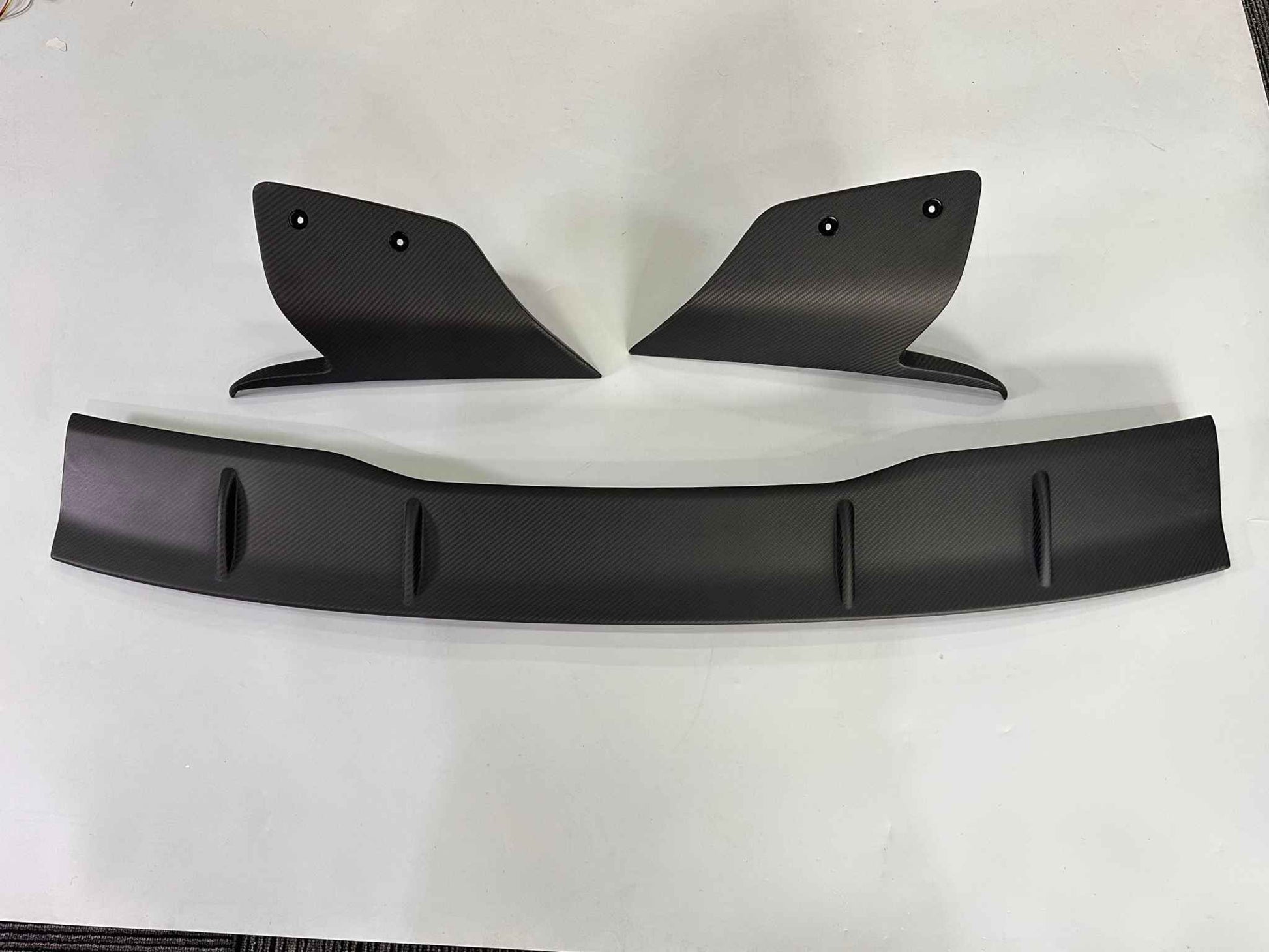 Carbon fiber Rally Wing Spoiler kit for Ford Mustang Mach-E 2021-2025 with aerodynamic design and UV protection