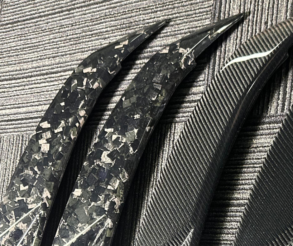 Carbon fiber Spoiler V3 trunk spoiler parts for Mustang Mach-E 2021-2025 on carpet background